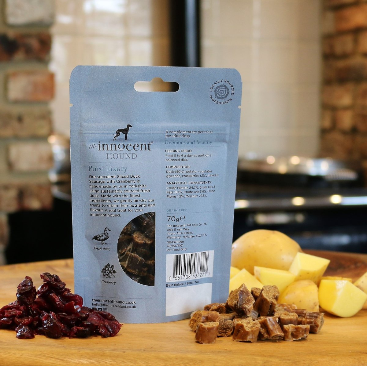 The Innocent Hound Dog Treats Sliced Duck Sausages with Cranberry 70g